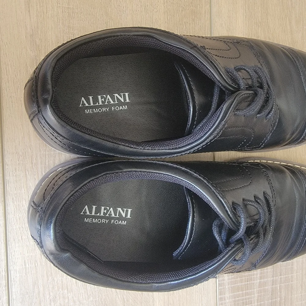 Alfani Mens Theo Black Cap Toe Memory Foam Oxfords Size 9.5M Near New